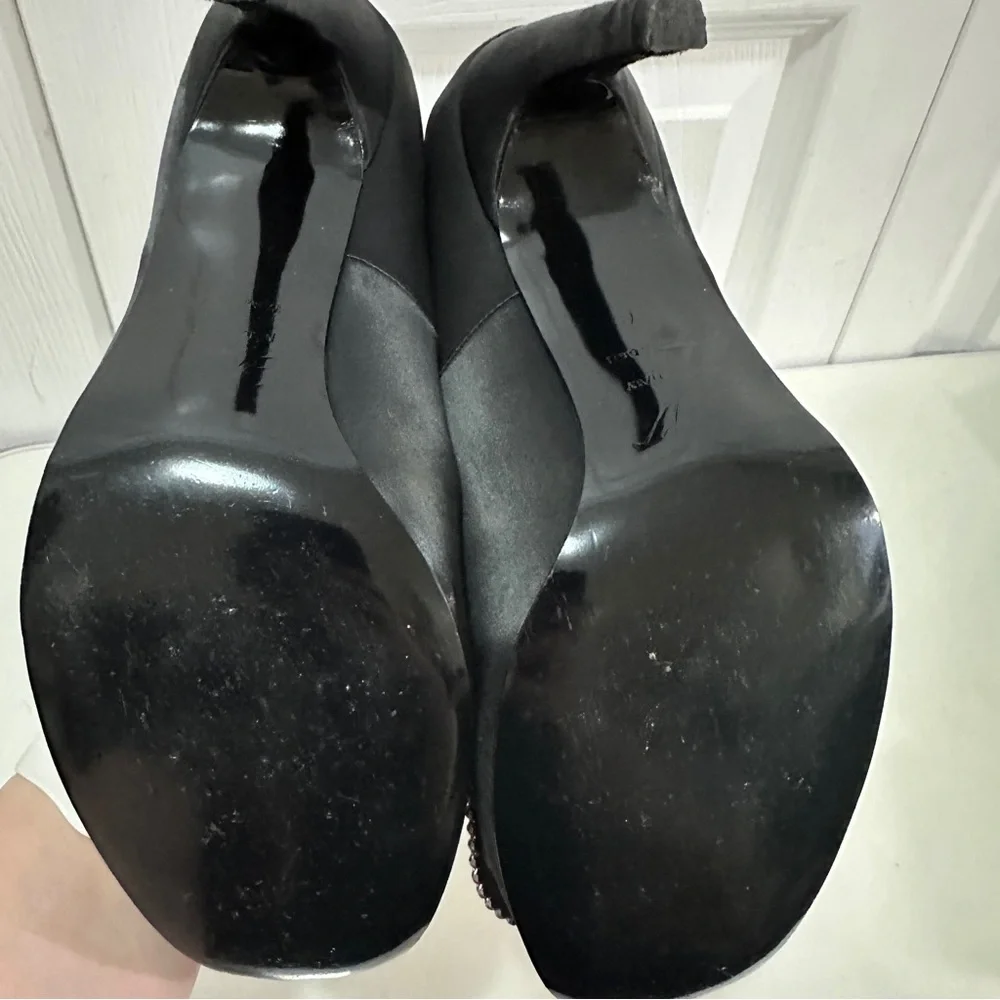 Roger Vivier Black Satin Heels with Silver Embellishment - Picture 9 of 11